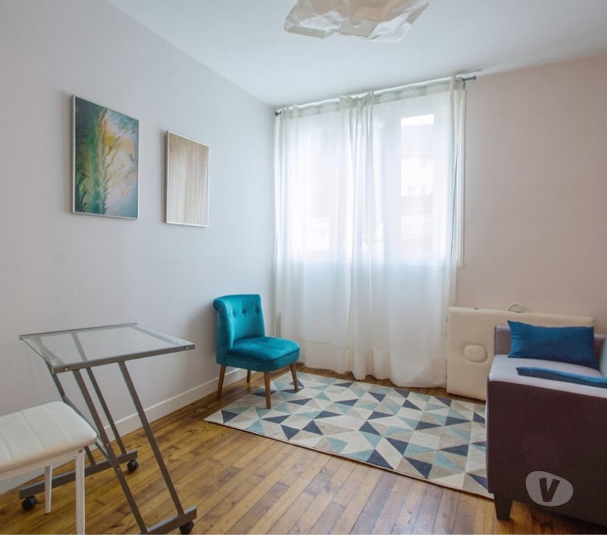 bureaux locaux Loire-Atlantique Nantes - Photos Vivastreet Buerau à partager dans un cabinet de thérapeuthe