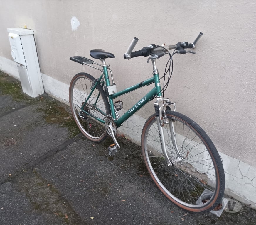 Matériel de sport Hauts-de-Seine Rueil Malmaison - 92500 - Photos Vivastreet vélo femme Go sport