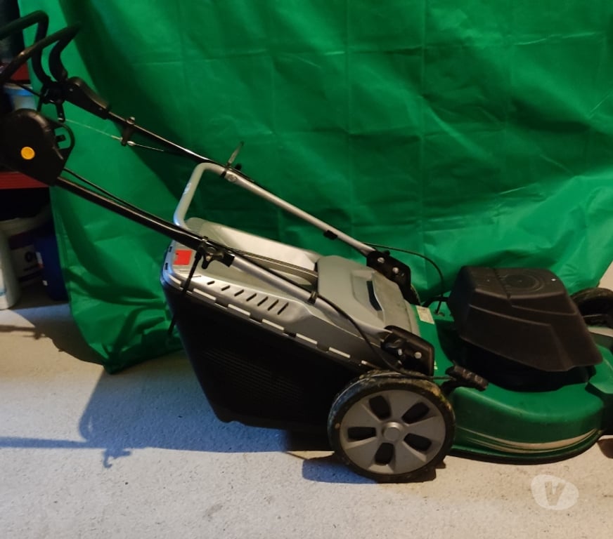  Vendée Les Sables d'Olonne - 85100 - Photos Vivastreet Vend tondeuse à gazon filaire 1800W