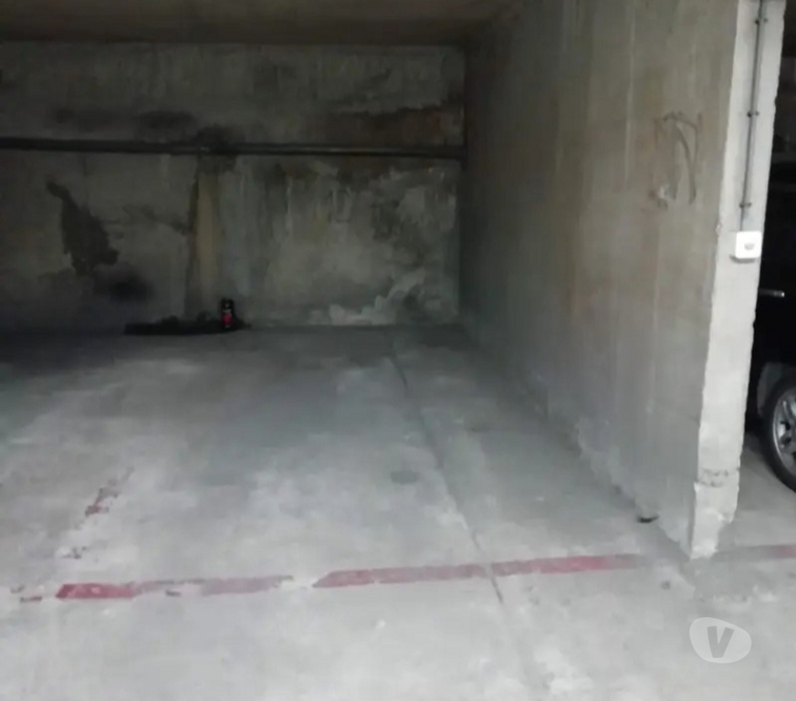 Parkings - Garages Paris Paris 20ème ardt - 75020 - Photos Vivastreet PARKING A LOUER