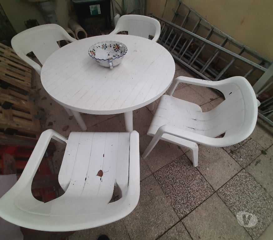  Hérault Vias - 34450 - Photos Vivastreet Table 4 chaises de jardins