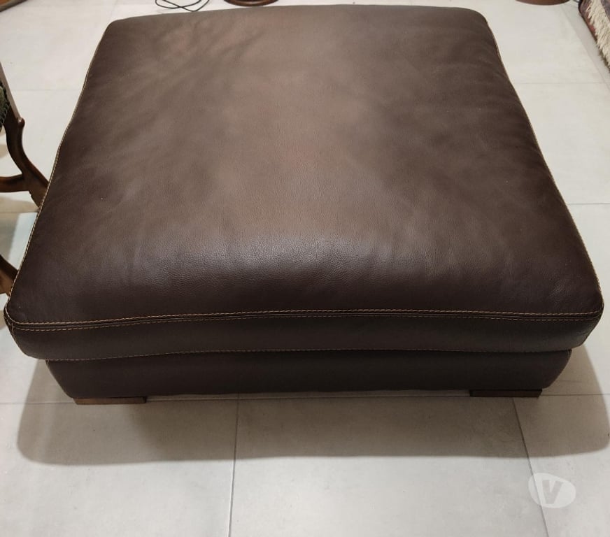 Ameublement & art de la table Vendée Soullans - 85300 - Photos Vivastreet POUF EN CUIR MARRON