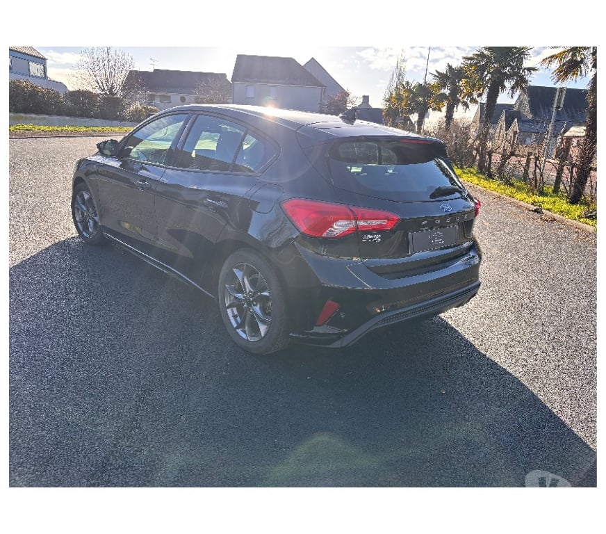 Voiture d'occasion Manche Blainville sur Mer - 50560 - Photos Vivastreet Ford Focus ST Line 2021 GARANTIE 12 MOIS