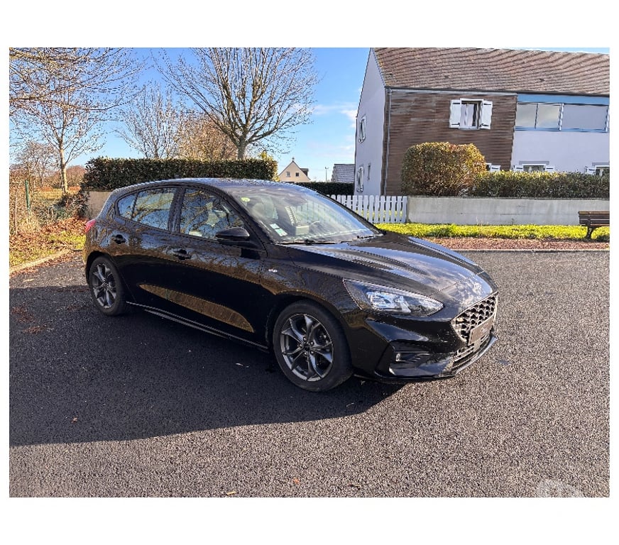 Voiture d'occasion Manche Blainville sur Mer - 50560 - Photos Vivastreet Ford Focus ST Line 2021 GARANTIE 12 MOIS