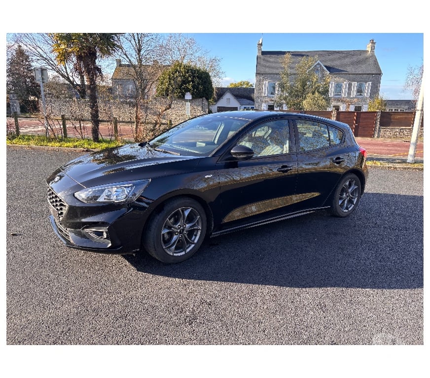 Voiture d'occasion Manche Blainville sur Mer - 50560 - Photos Vivastreet Ford Focus ST Line 2021 GARANTIE 12 MOIS