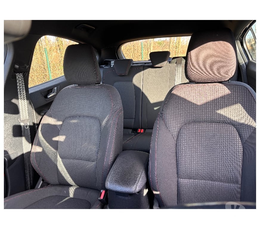 Voiture d'occasion Manche Blainville sur Mer - 50560 - Photos Vivastreet Ford Focus ST Line 2021 GARANTIE 12 MOIS