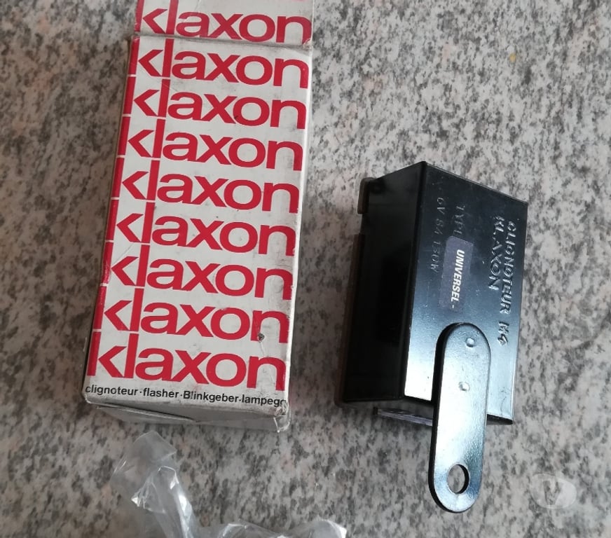 Pièces et services auto Aisne Aulnois sous Laon - 02000 - Photos Vivastreet Centrale de clignotant Klaxon 6 volts