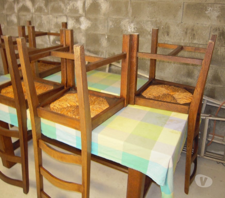 Ameublement & art de la table Hérault Villeveyrac - 34560 - Photos Vivastreet VIDE GARAGE COMPRENANT DES PETITS MEUBLES .