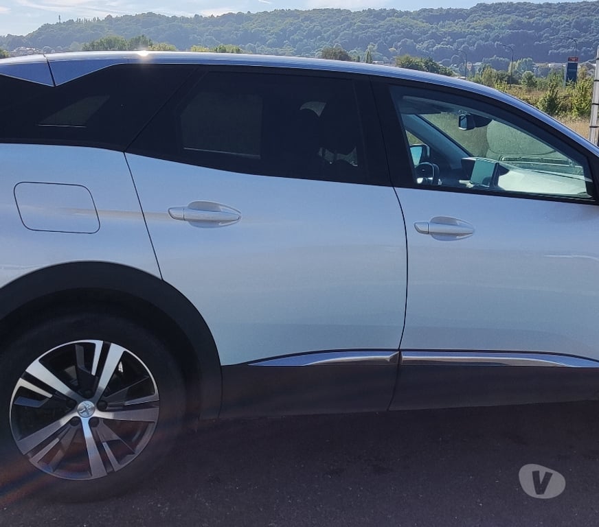 Voiture d'occasion Meurthe-et-Moselle Herserange - 54440 - Photos Vivastreet PEUGEOT 3008 (2) 1,5 HDi 130cv S&S Allure