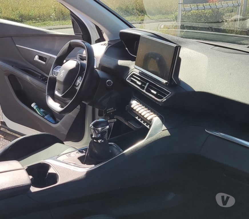 Voiture d'occasion Meurthe-et-Moselle Herserange - 54440 - Photos Vivastreet PEUGEOT 3008 (2) 1,5 HDi 130cv S&S Allure