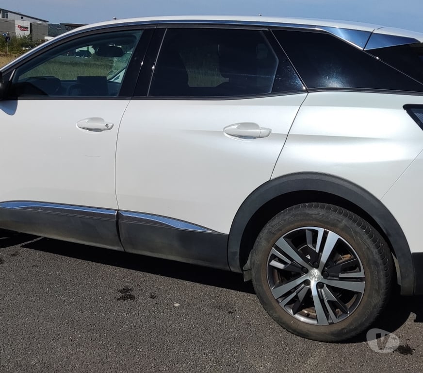 Voiture d'occasion Meurthe-et-Moselle Herserange - 54440 - Photos Vivastreet PEUGEOT 3008 (2) 1,5 HDi 130cv S&S Allure