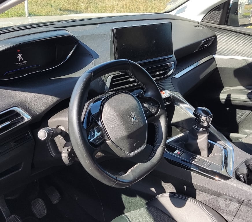 Voiture d'occasion Meurthe-et-Moselle Herserange - 54440 - Photos Vivastreet PEUGEOT 3008 (2) 1,5 HDi 130cv S&S Allure