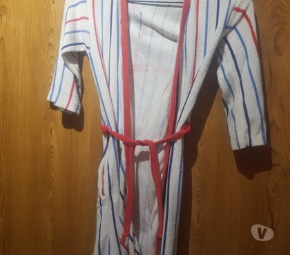 Vêtements occasion Juvisy sur Orge Essonne - Photos Vivastreet peignoir enfant blanc rouge