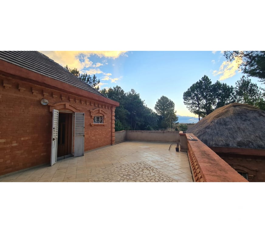 Vente Maison Madagascar - Photos Vivastreet 2 villas F7 et F4 à 20 mn de Tana à vendre