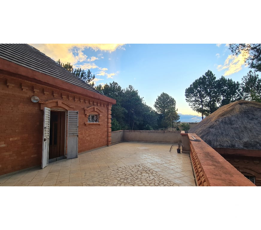 Vente Maison Madagascar - Photos Vivastreet 2 villas F7 et F4 à 20 mn de Tana à vendre