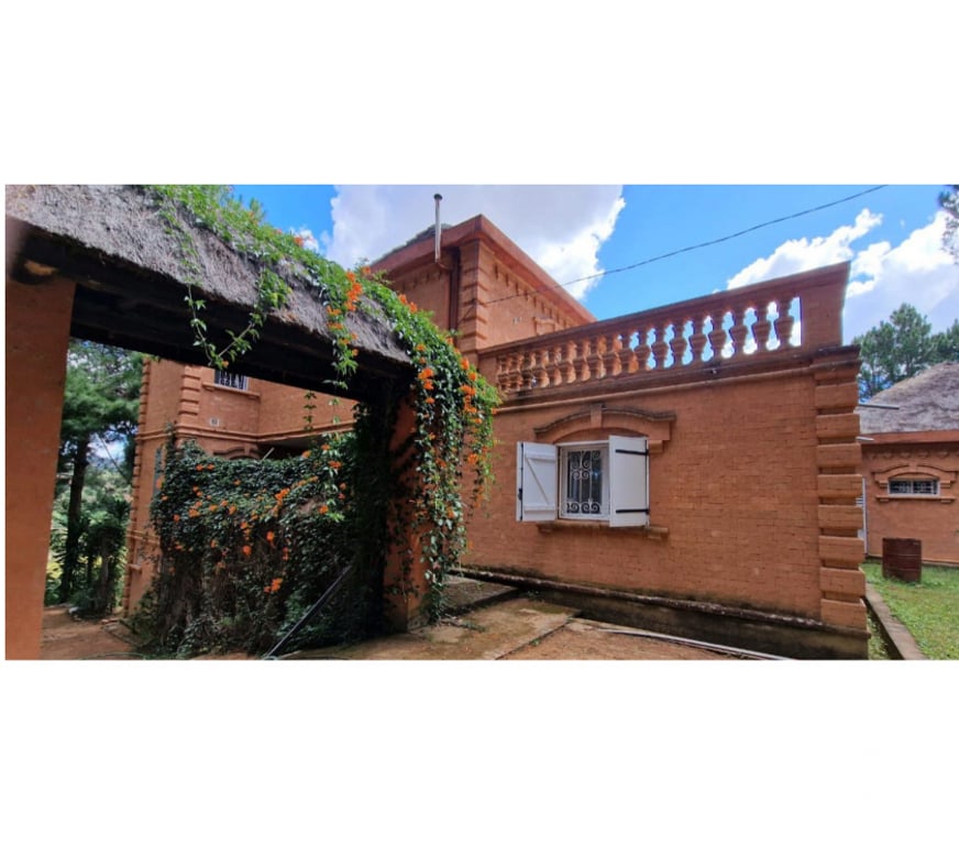 Vente Maison Madagascar - Photos Vivastreet 2 villas F7 et F4 à 20 mn de Tana à vendre