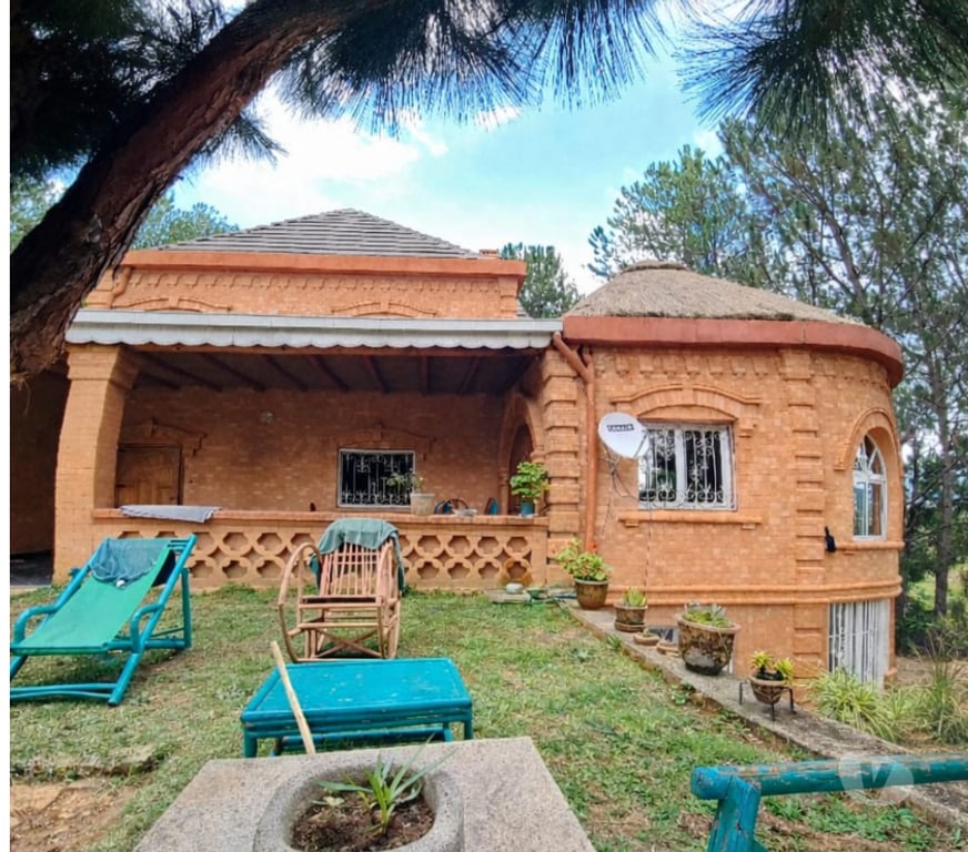 Vente Maison Madagascar - Photos Vivastreet 2 villas F7 et F4 à 20 mn de Tana à vendre
