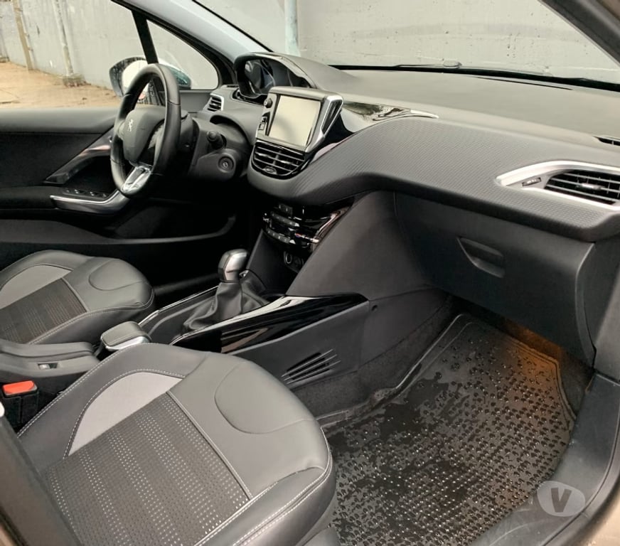 Voiture d'occasion Meurthe-et-Moselle Hatrize - 54800 - Photos Vivastreet Peugeot 2008 Allure 1.6 Essence 120 ch Faible kilométrage