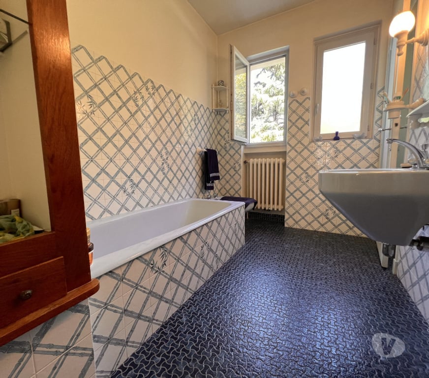 Location maison Drôme Valence - 26000 - Photos Vivastreet Maison 5 pièces de 160m²