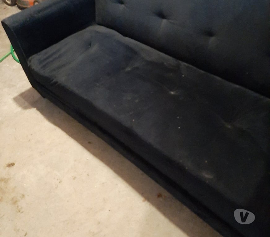 Ameublement & art de la table Cher Rians - 18220 - Photos Vivastreet Canapé futon noir .