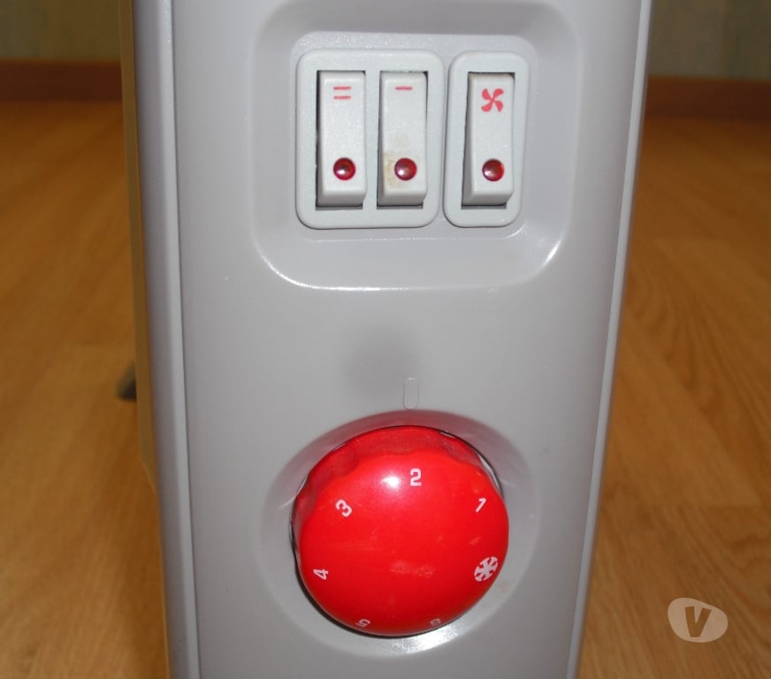 Electroménager occasion Charente-Maritime Etaules - 17750 - Photos Vivastreet vend deux radiateurs