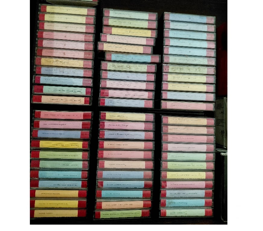 CDs Alpes-Maritimes Antibes - 06600 - Photos Vivastreet les génies de l'opéra