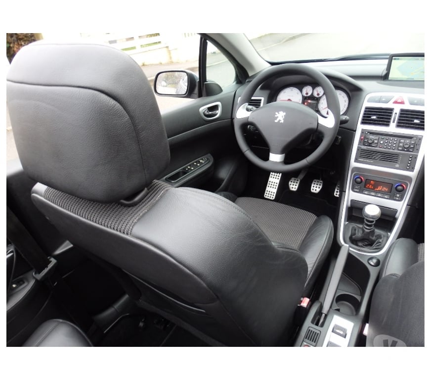 Voiture d'occasion Doubs Besancon - 25000 - Photos Vivastreet PEUGEOT 307CC Sport-Pack entièrement restaurée