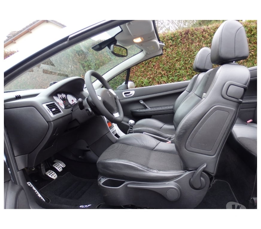 Voiture d'occasion Doubs Besancon - 25000 - Photos Vivastreet PEUGEOT 307CC Sport-Pack entièrement restaurée
