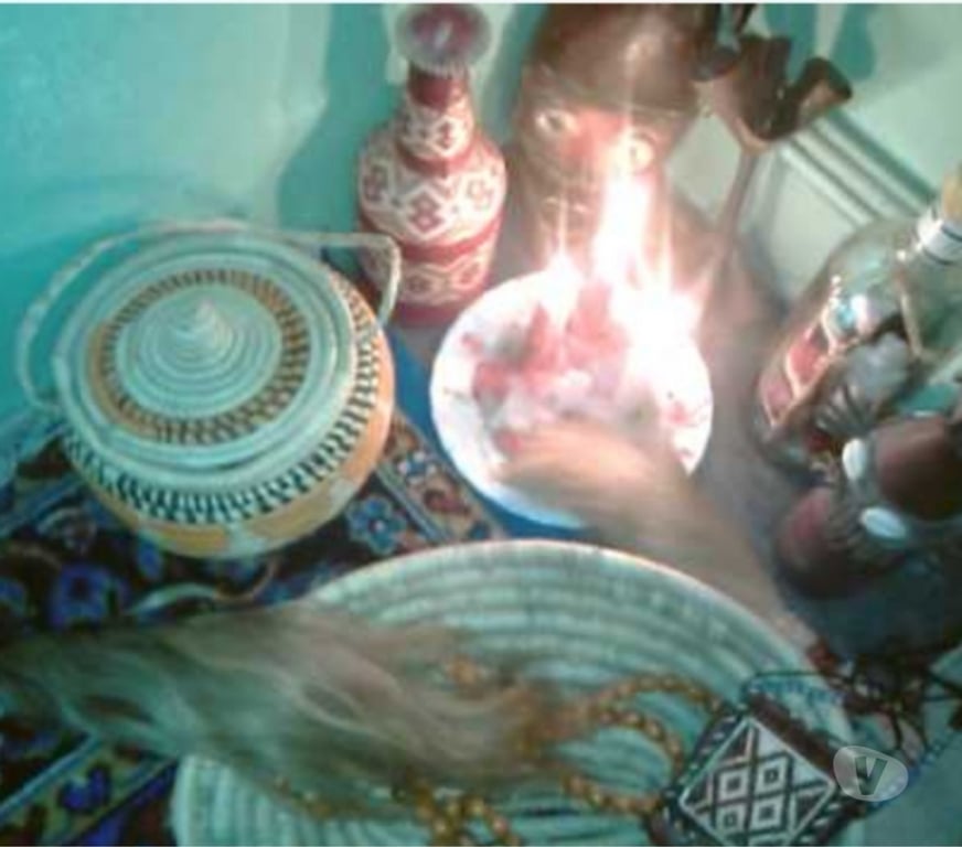 Horoscope - Voyance Loire-Atlantique Nantes - Photos Vivastreet Voyant marabout