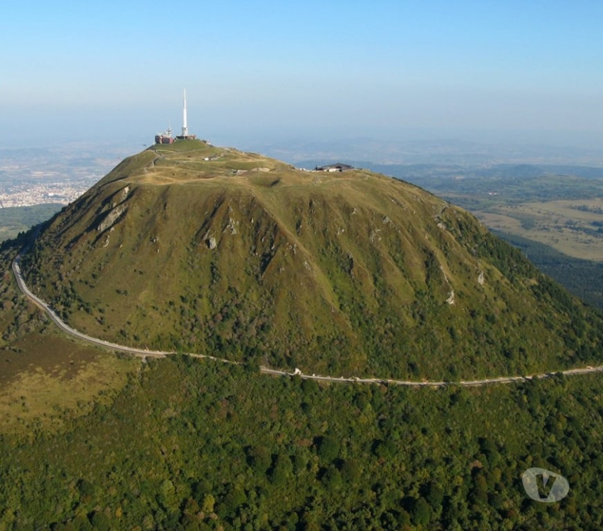 location saisonniere Puy-de-Dôme St Julien de Coppel - 63160 - Photos Vivastreet Gîte classé 3 * Tout confort - calme - nature - campagne