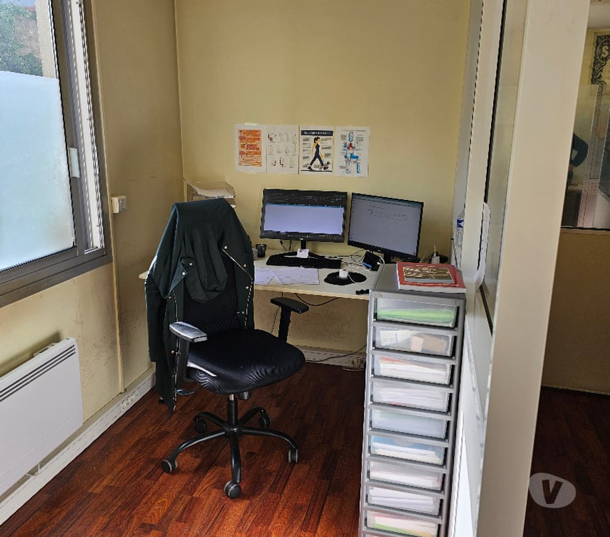bureaux locaux Val-de-Marne St Maur des Fosses - 94100 - Photos Vivastreet BUREAUX PROFESSIONNELS RDC 92 m² + DOUBLE BOX 25 m²