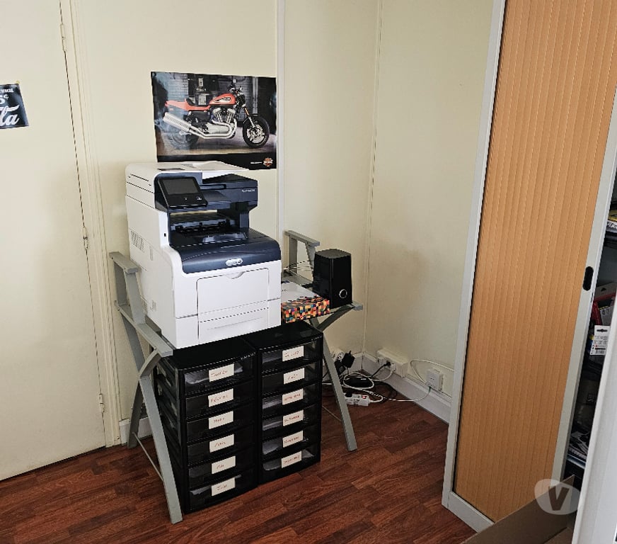 bureaux locaux Val-de-Marne St Maur des Fosses - 94100 - Photos Vivastreet BUREAUX PROFESSIONNELS RDC 92 m² + DOUBLE BOX 25 m²