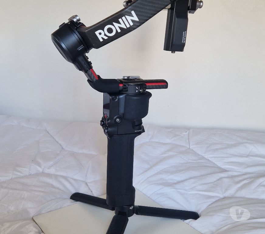 Photo - Video - Son Paris Paris 7ème ardt - 75007 - Photos Vivastreet DJI RS-2 Stabilisateur Pro Combo 450 €
