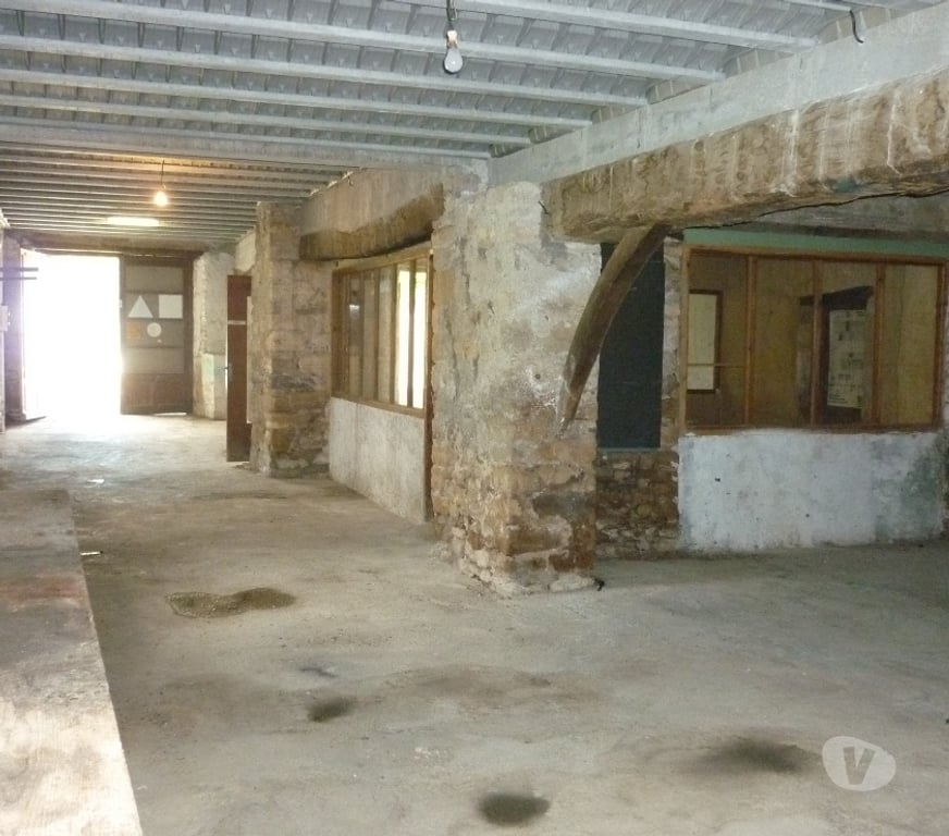 Parkings - Garages Gard Brignon - 30190 - Photos Vivastreet A louer local de stockage 160 m2