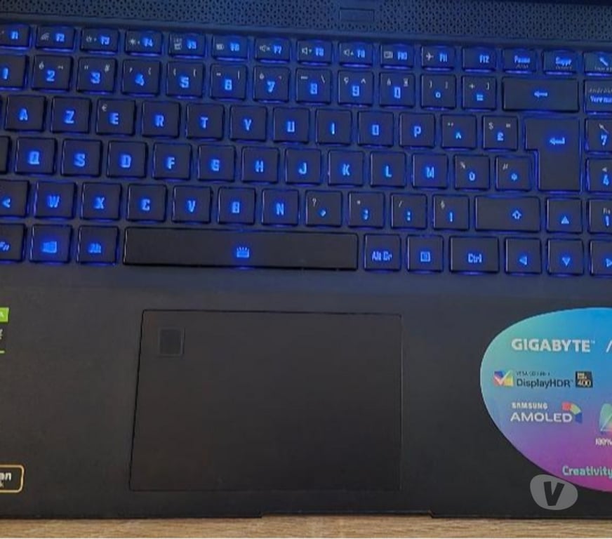 Informatique Seine-Saint-Denis Romainville - 93230 - Photos Vivastreet PC Portable Gamer Gigabyte Aero 15 OLED - Très bon état
