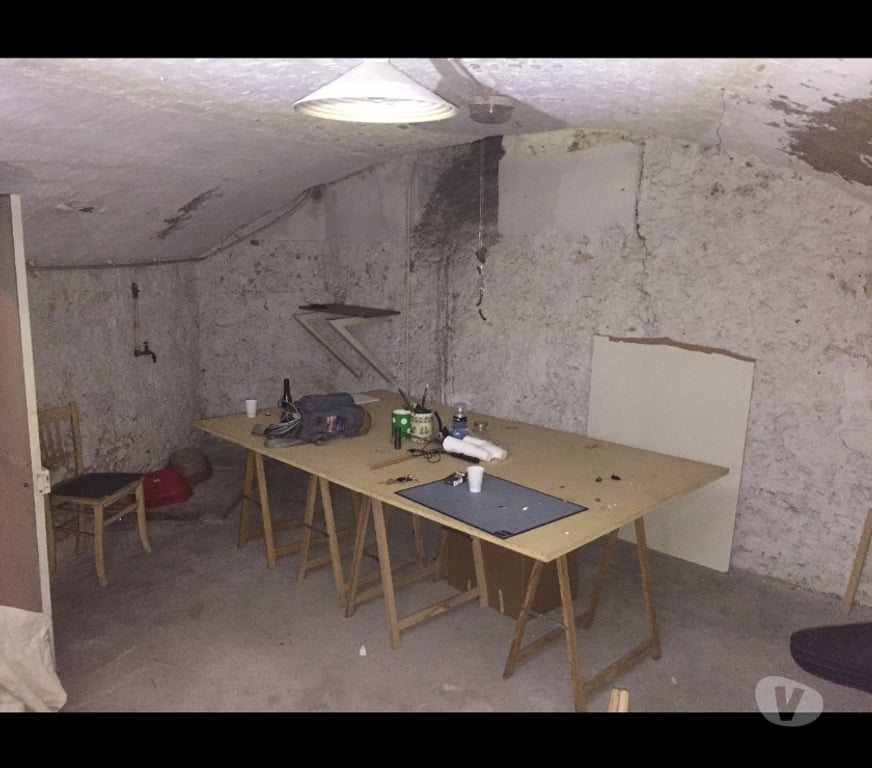 Parkings - Garages Paris Paris 13ème ardt - 75013 - Photos Vivastreet Grande cave saine aérée et sécurisée