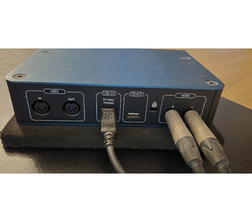 Photo - Video - Son Seine-Saint-Denis Romainville - 93230 - Photos Vivastreet Carte son externe Presonus AudioBox + Micro