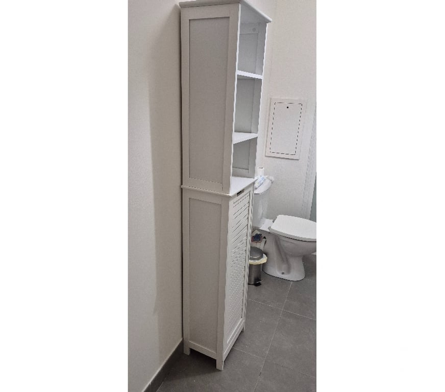 Ameublement & art de la table Seine-Saint-Denis Romainville - 93230 - Photos Vivastreet Meuble colonne de salle de bain blanc avec porte persienne