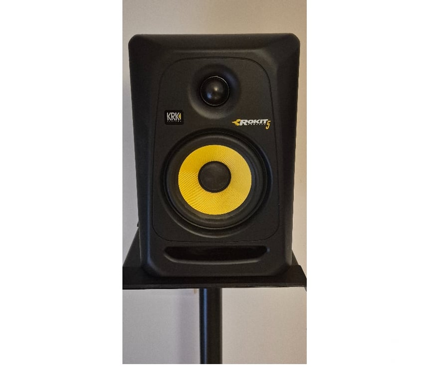 Photo - Video - Son Seine-Saint-Denis Romainville - 93230 - Photos Vivastreet Enceintes de monitoring studio + Pieds d’enceintes