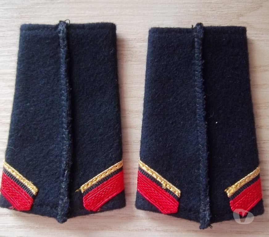 Collection Manche Valognes - 50700 - Photos Vivastreet lot fourreaux militaire ALAT aviation légère armée terre