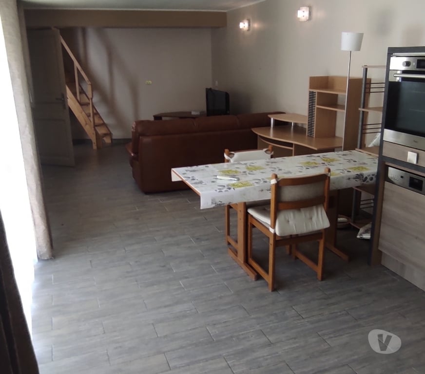 Vente Maison Bouches-du-Rhône Allauch - 13190 - Photos Vivastreet Maison T2 3 + Studio + piscine + 3 garages couverts.