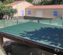 Maison T2 3 + Studio + piscine + 3 garages couverts.