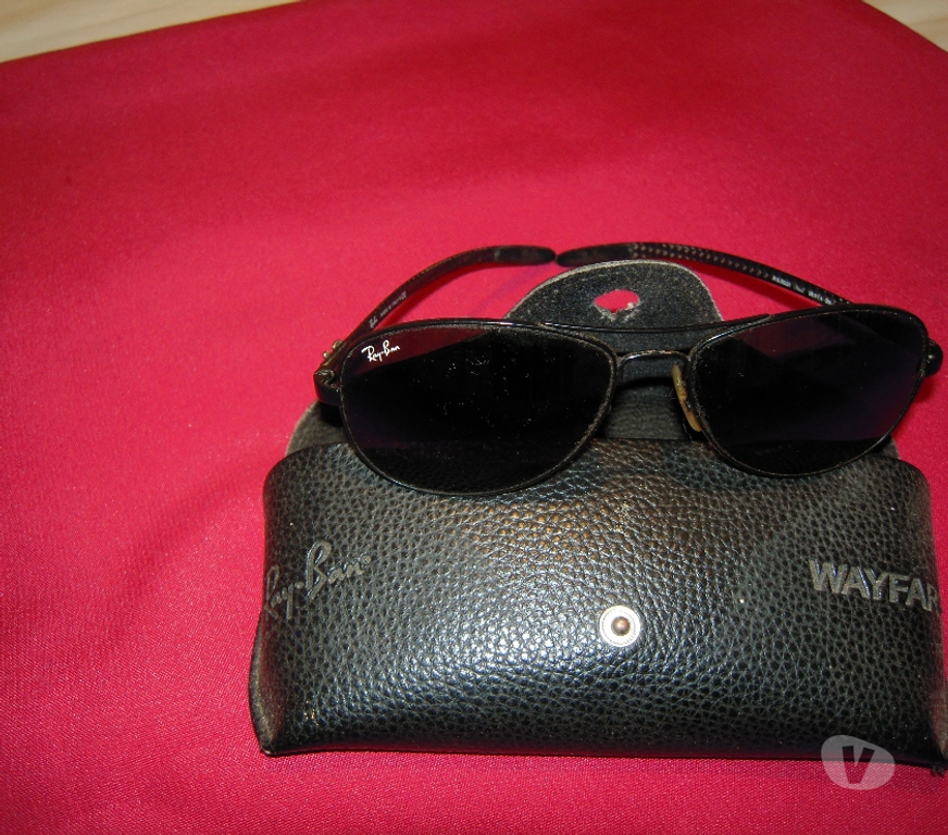 Accessoires - Bagagerie Hérault Villeveyrac - 34560 - Photos Vivastreet DEUX PAIRES DE LUNETTES ORIGINALES " RAY BAN " .