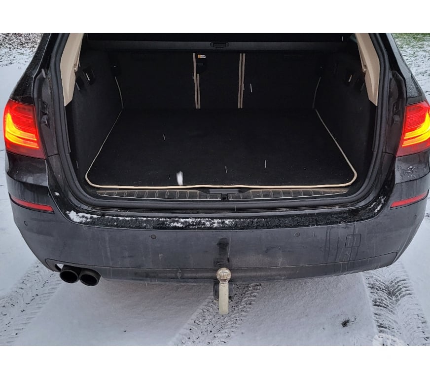 Voiture d'occasion Loire Chateauneuf - 42800 - Photos Vivastreet BMW 518d Touring Finition Lounge Plus 150ch