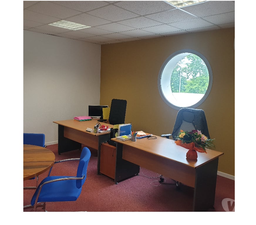 bureaux locaux Drôme Valence - 26000 - Photos Vivastreet Superbes bureaux à louer à Valence parc privé 4000m2