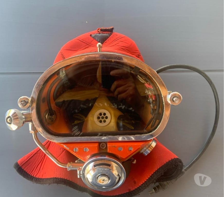 Collection Var Cuers - 83390 - Photos Vivastreet Antiquité de marine, casque et matériel de scaphandrier