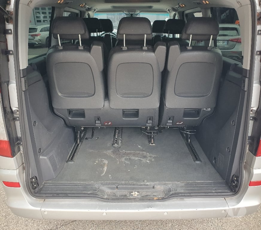 Voiture d'occasion Vaucluse Cavaillon - 84300 - Photos Vivastreet VIANO 3.0 CDI Ambiente Long BVA 8 Places V6