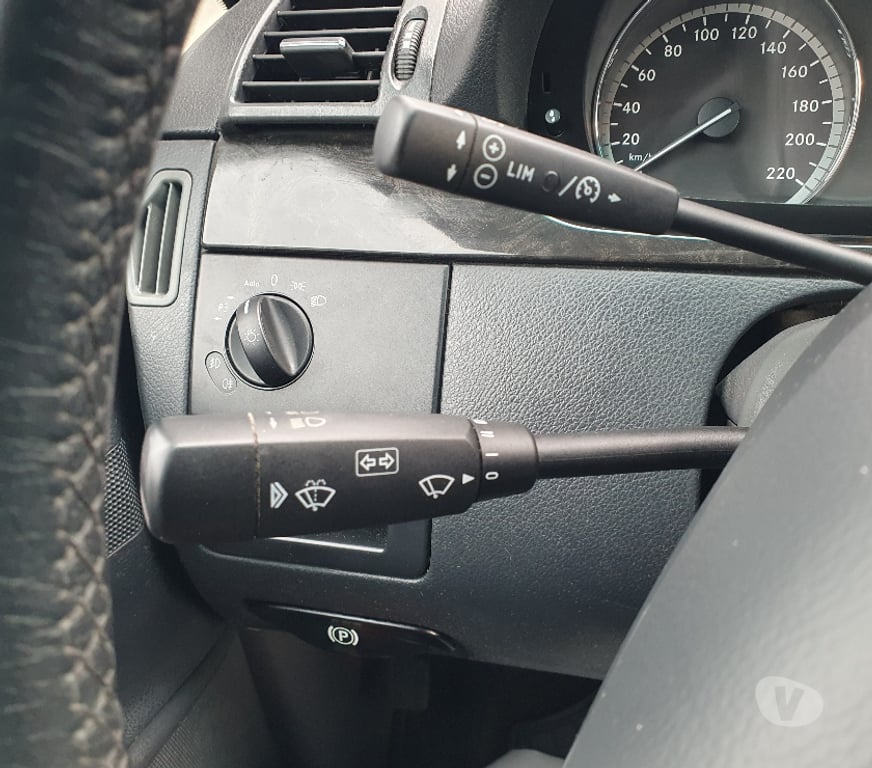 Voiture d'occasion Vaucluse Cavaillon - 84300 - Photos Vivastreet VIANO 3.0 CDI Ambiente Long BVA 8 Places V6