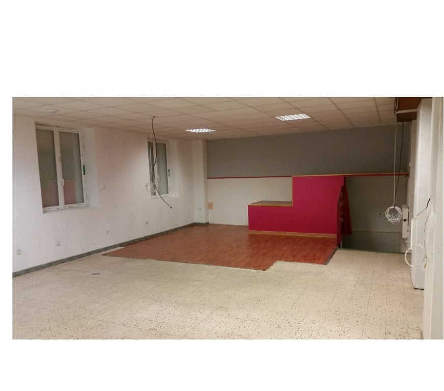 Fond de Commerce a vendre Loire Le Chambon Feugerolles - 42500 - Photos Vivastreet Local 125m² + sous sol 55m² Vente location Centre-ville