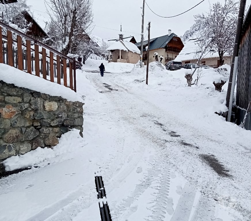 location saisonniere Savoie St Jean d'Arves - 73530 - Photos Vivastreet Le ramoneur du 28 02 2026 au 07 03 2026